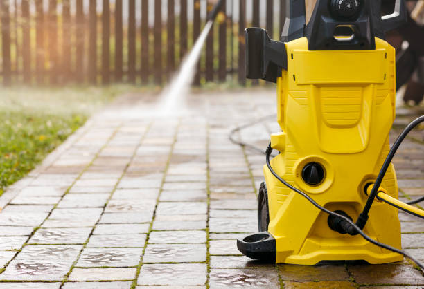Best Pool Deck Cleaning  in Simpsonville, KY
