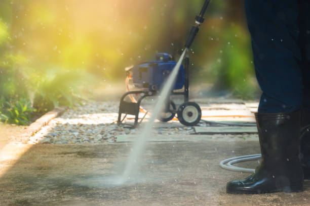 Best Sidewalk and Walkway Cleaning  in Simpsonville, KY